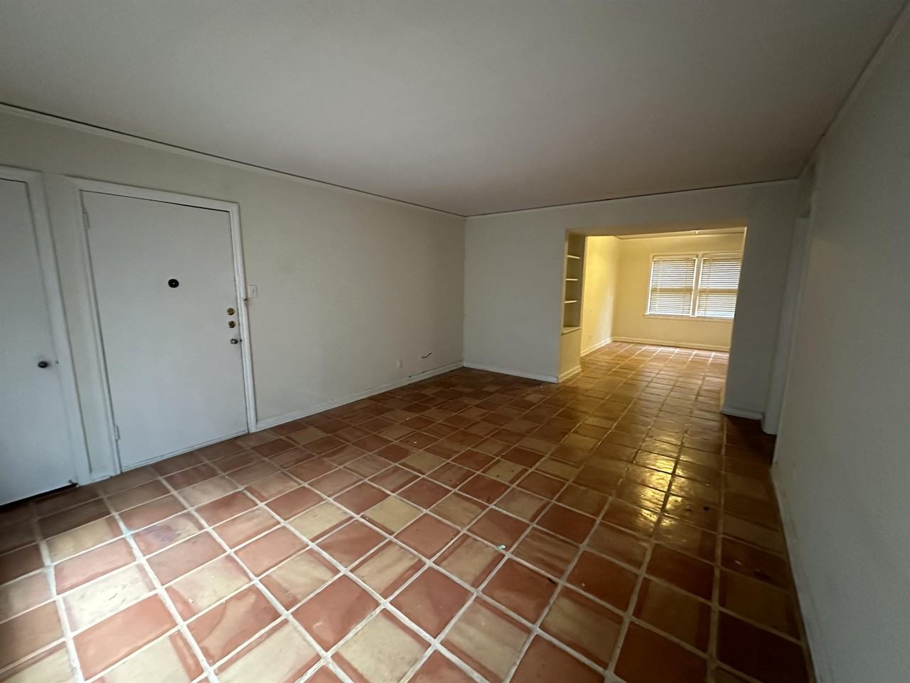 1928 North Blvd #01 - Photo 4 of 10