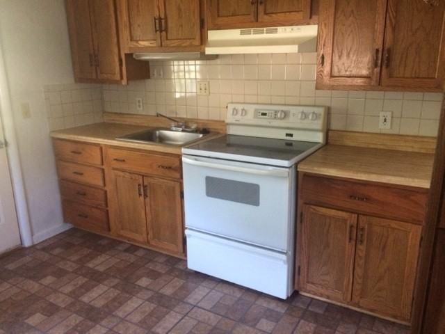 627 E 8th St #627 - Photo 6 of 8