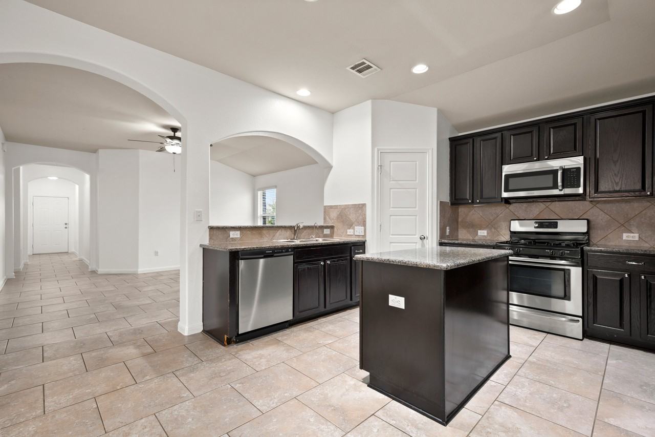 101 Song Sparrow Cv - Photo 6 of 22