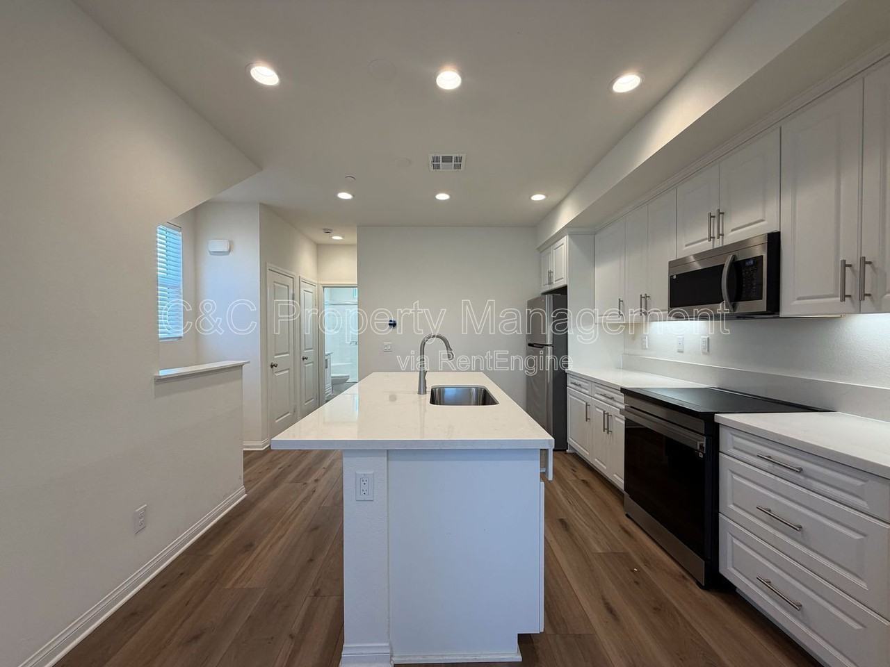 223 S Johnson Ave - Photo 7 of 21