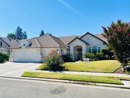 featured image of 2450 Magill Ave