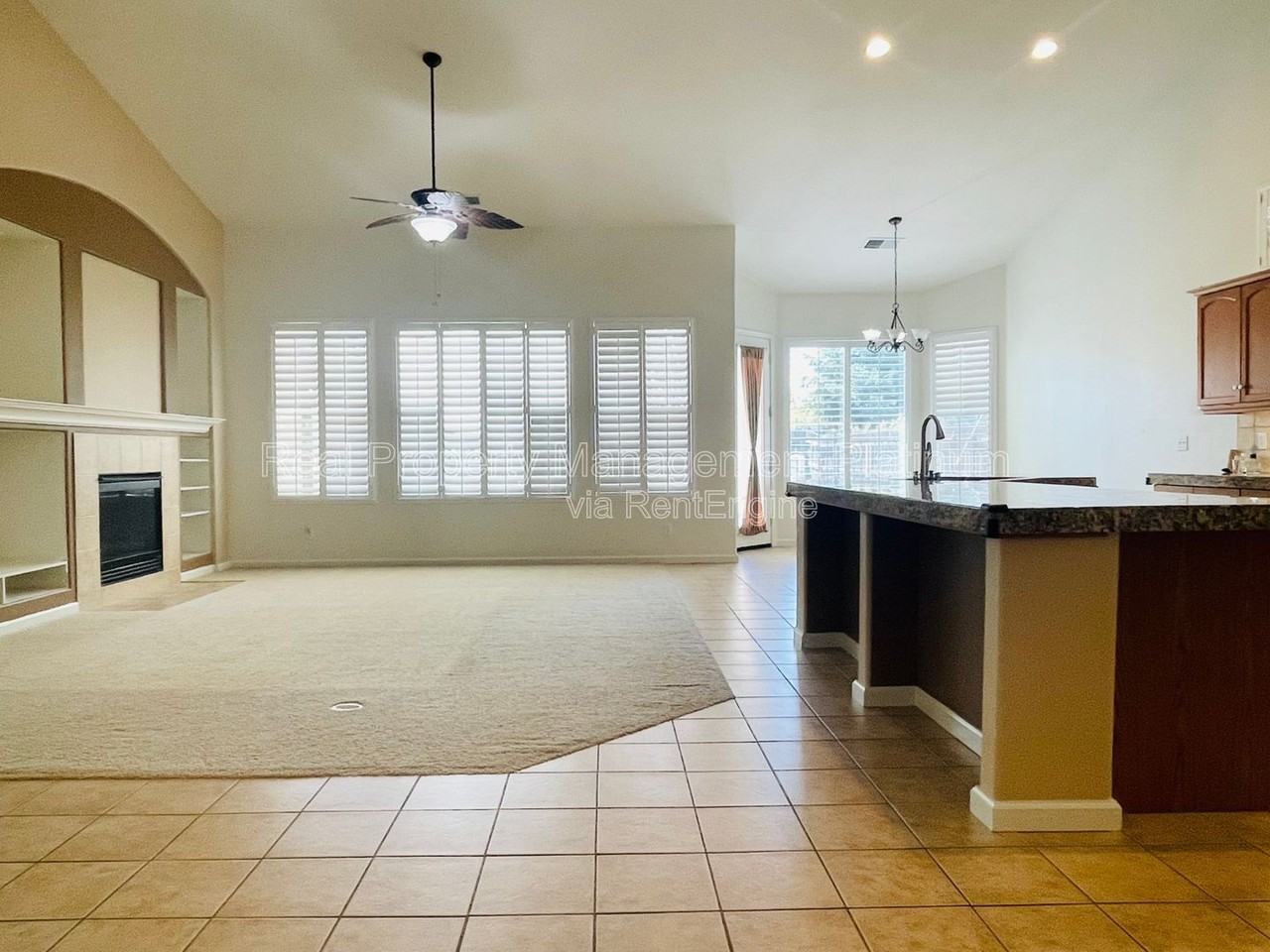 2450 Magill Ave - Photo 3 of 16