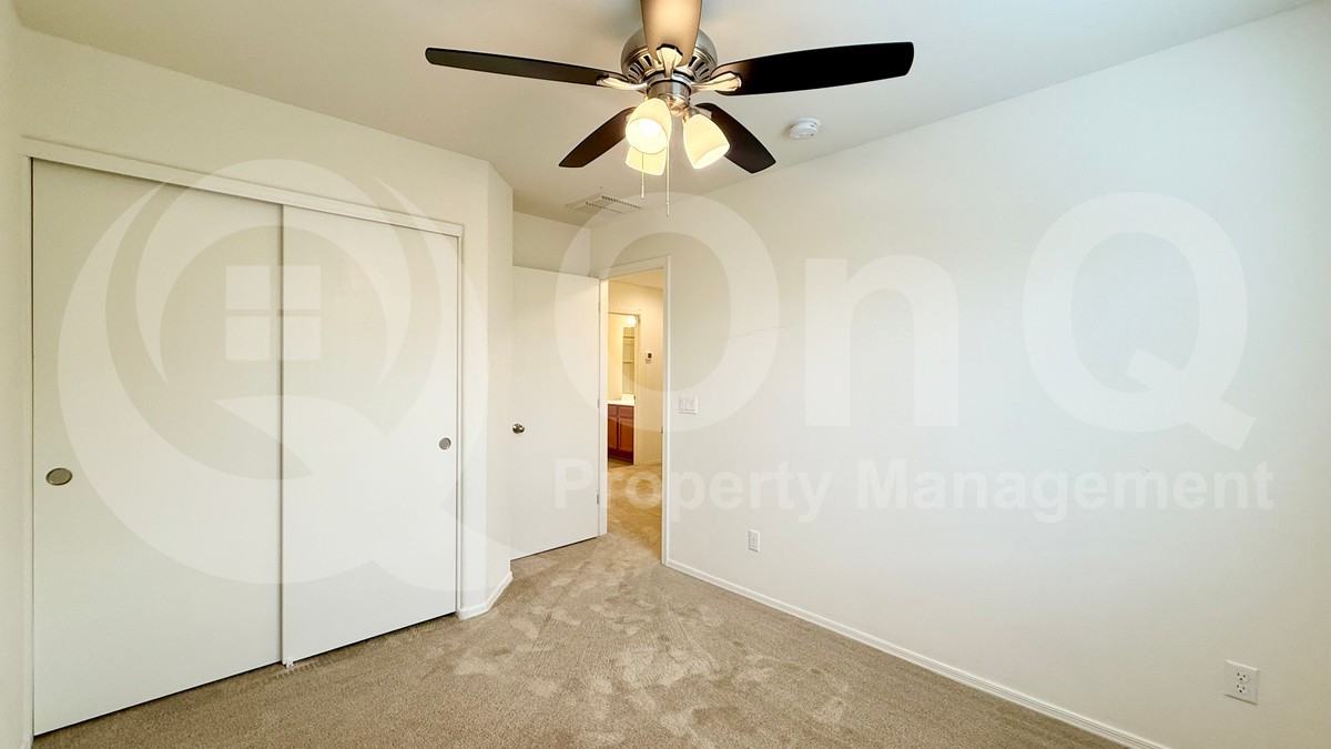 1929 W Stage Driver St - Photo 4 of 16