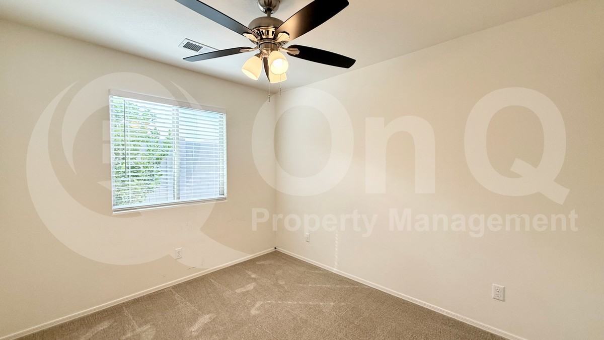 1929 W Stage Driver St - Photo 5 of 16