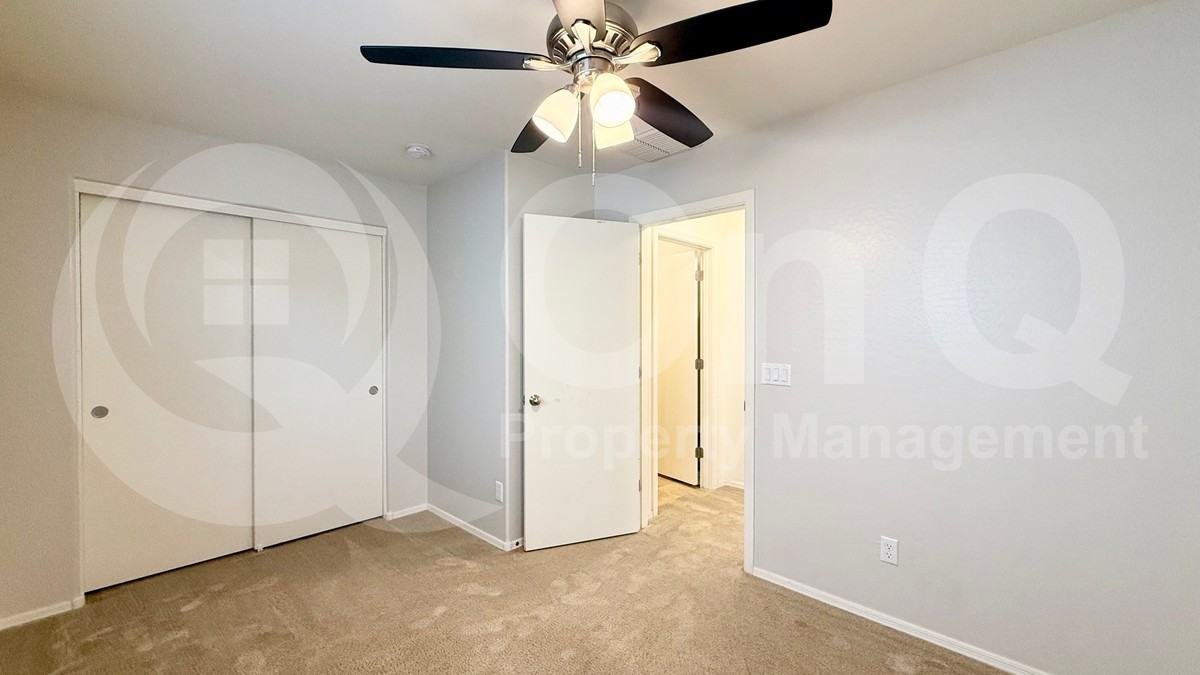 1929 W Stage Driver St - Photo 6 of 16