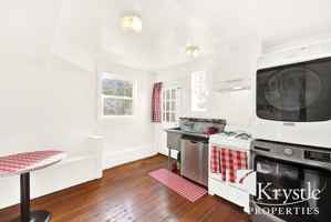 featured image of 519 Virginia St #B