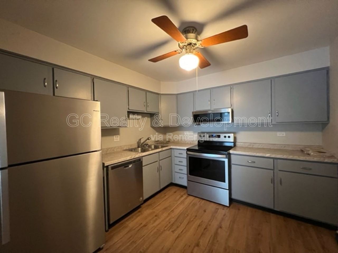 709 W Central Rd #A5A5 - Photo 5 of 12