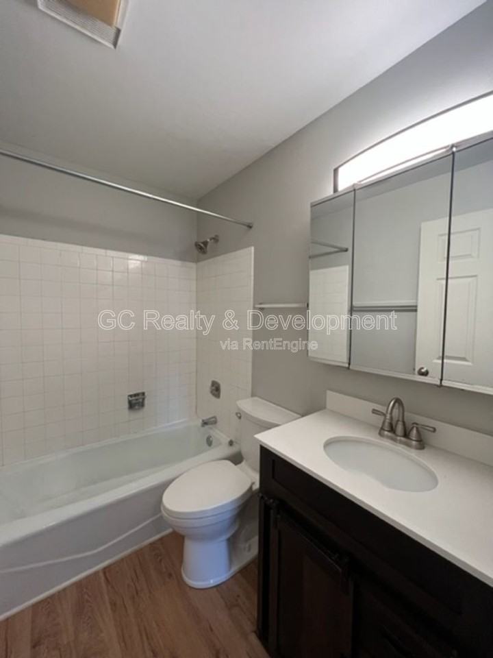 709 W Central Rd #A5A5 - Photo 7 of 12