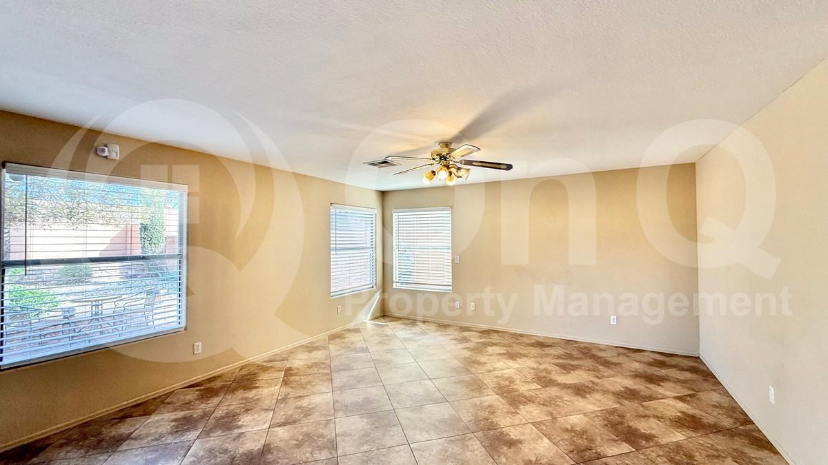 17605 N 2nd Ave - Photo 7 of 23