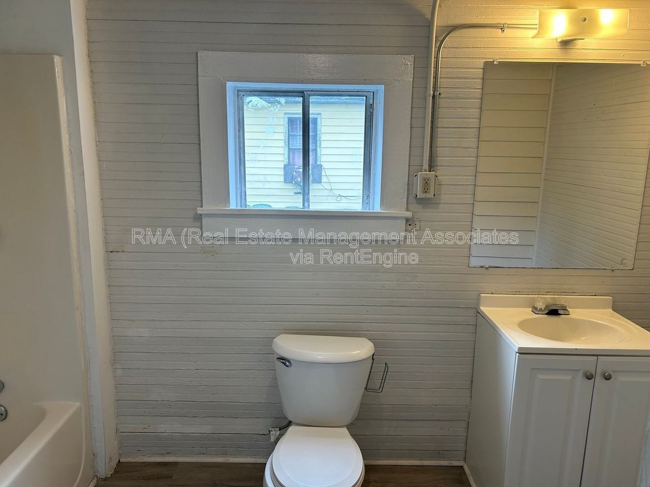 457 N 9th St - Photo 5 of 5