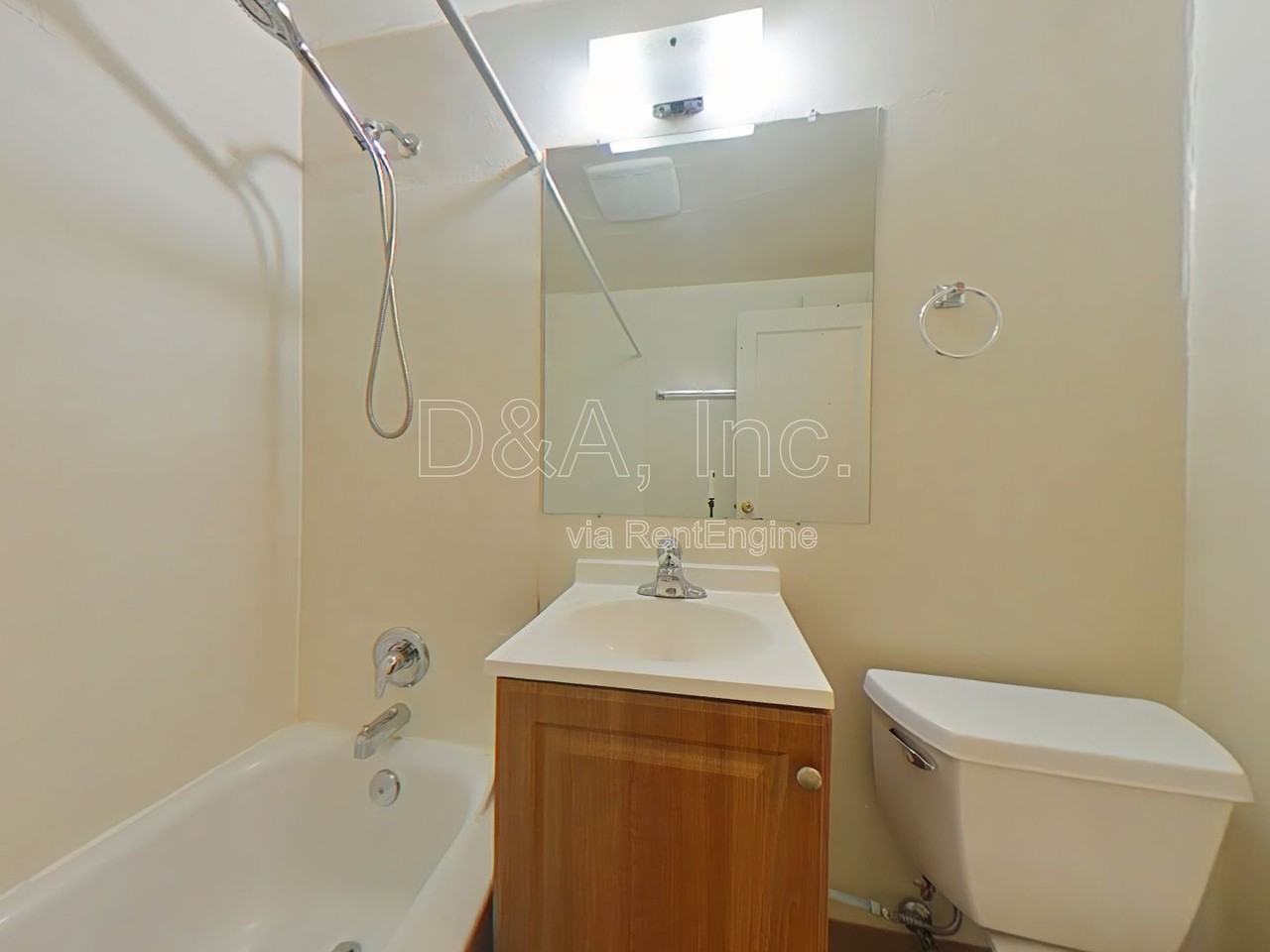 2657 Nw Harrison Blvd - Photo 6 of 7