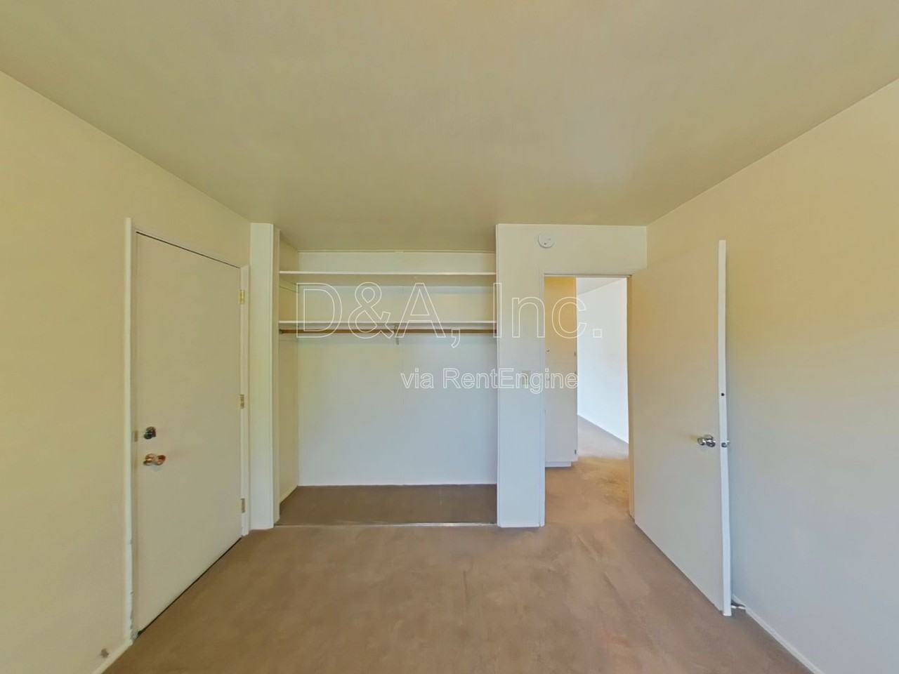 780 Nw 11th St - Photo 5 of 8