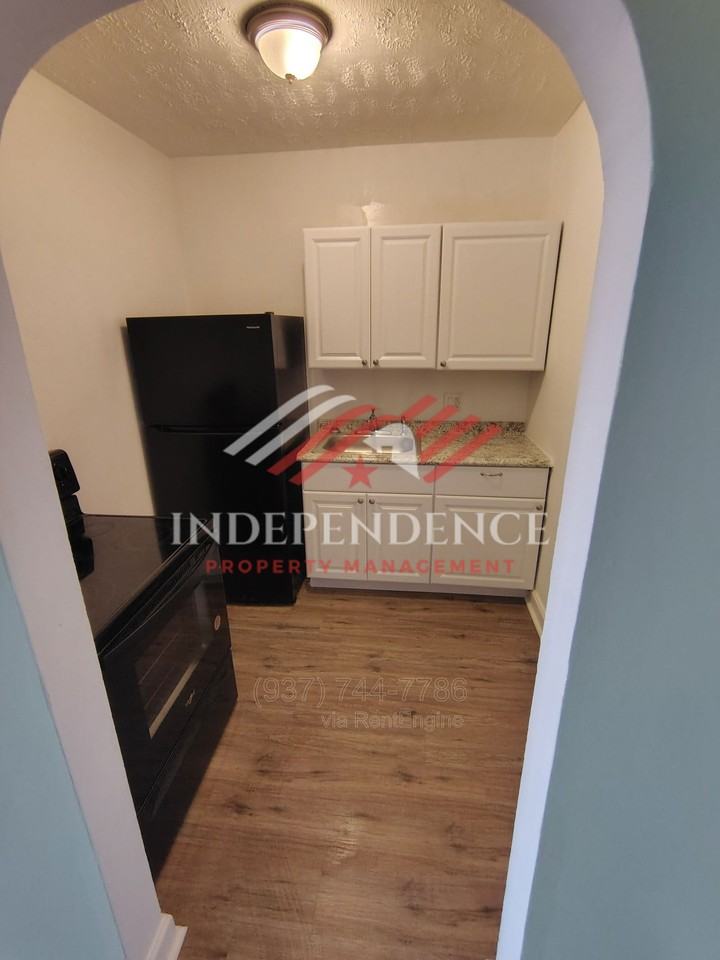 408 N Wayne St #15 - Photo 4 of 8