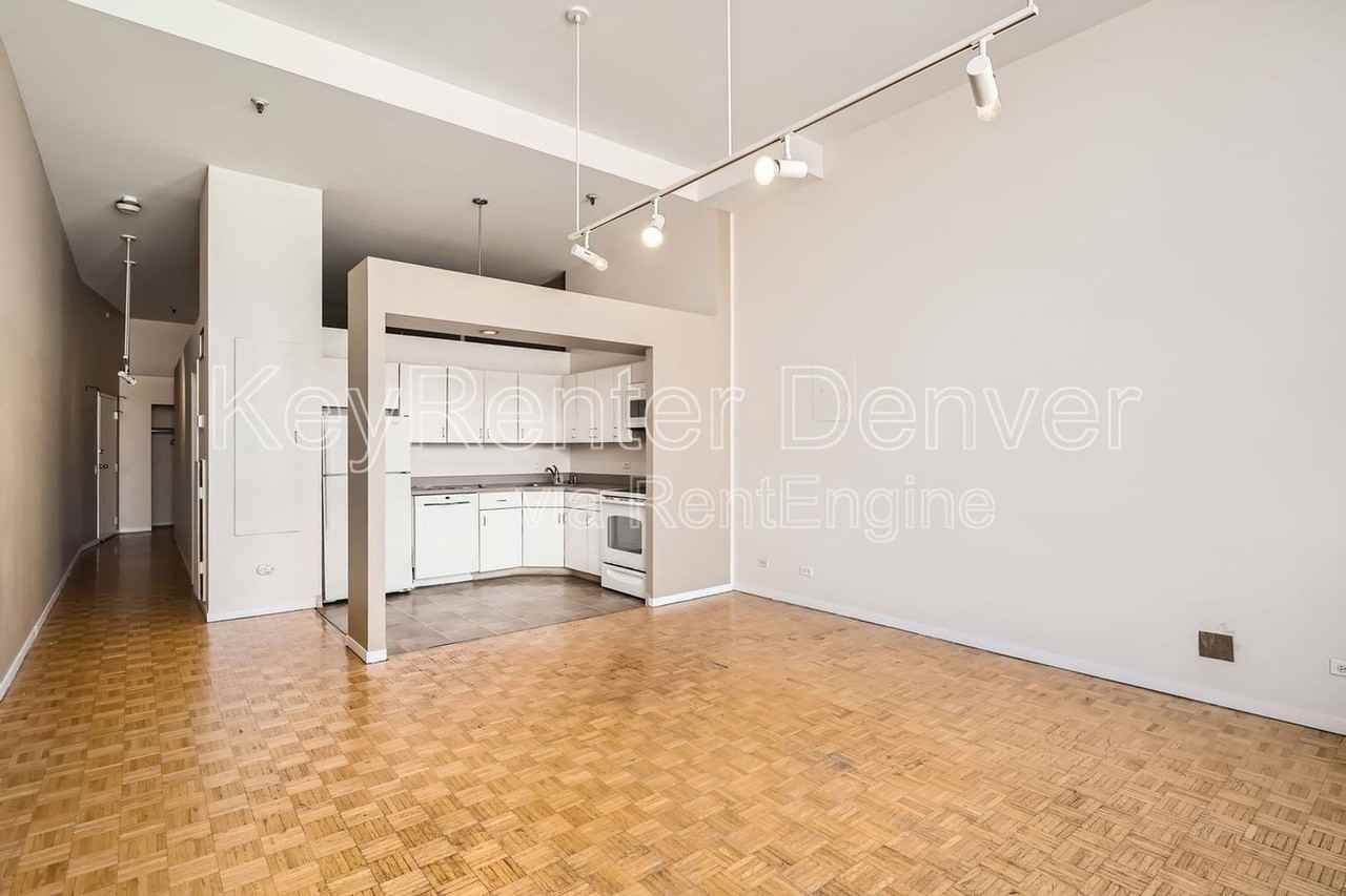 720 16th St #404 - Photo 5 of 16