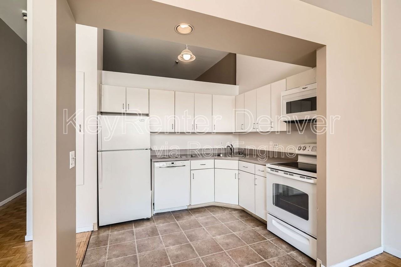 720 16th St #404 - Photo 7 of 16