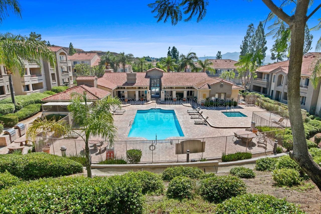 1020 La Terraza Cir #306 - Photo 2 of 10