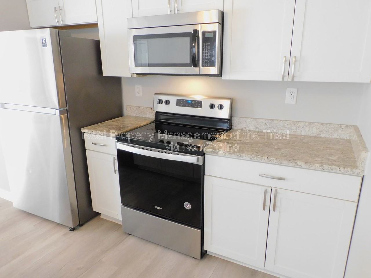 406 Mason St - Photo 2 of 17