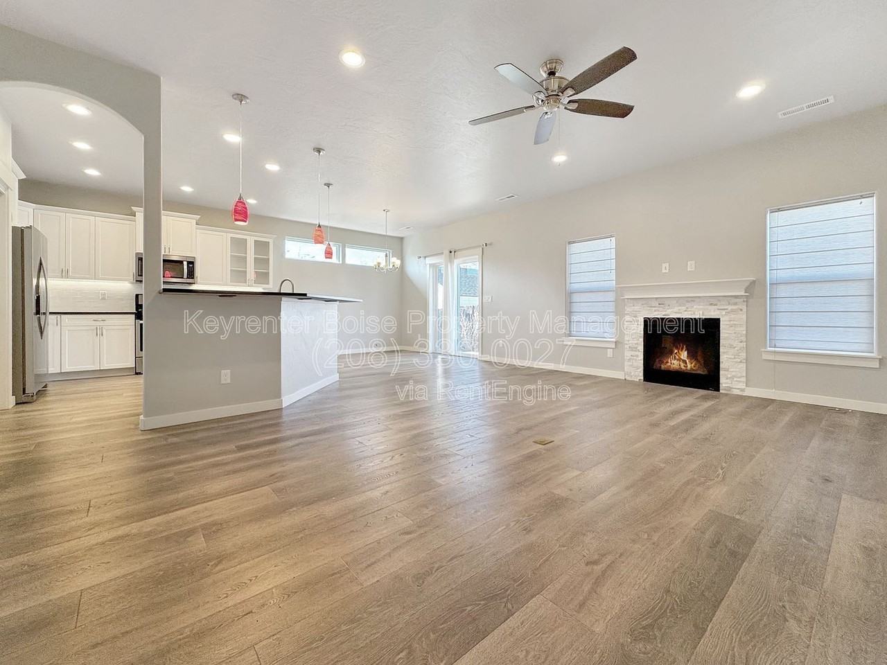 3851 N Jackie Ln - Photo 2 of 23