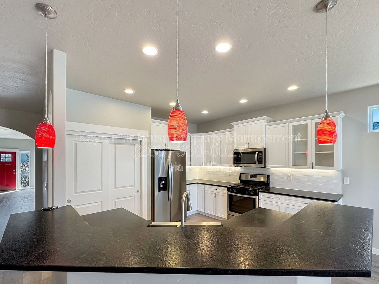 3851 N Jackie Ln - Photo 4 of 23