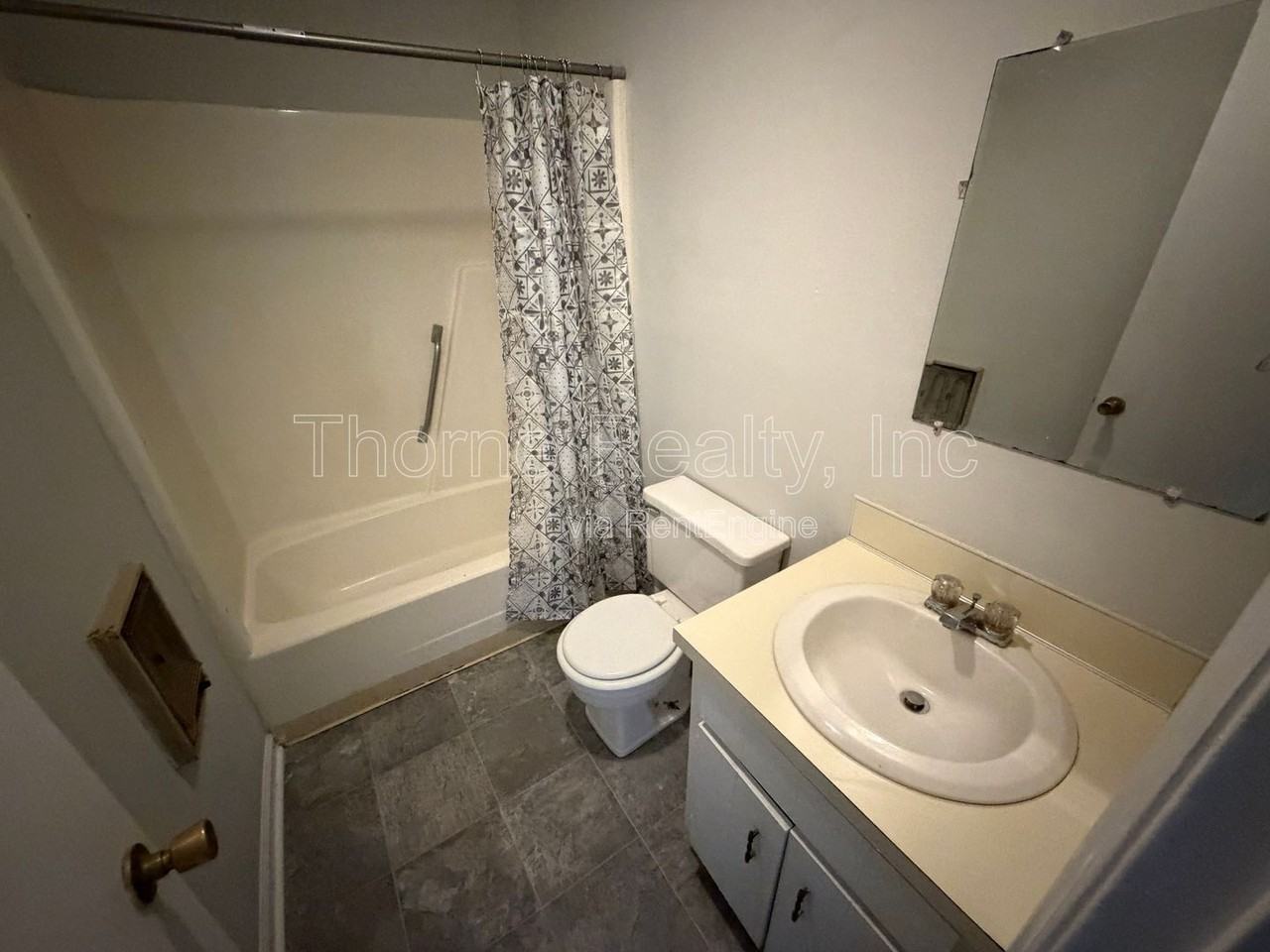 1143 Williford St - Photo 6 of 11