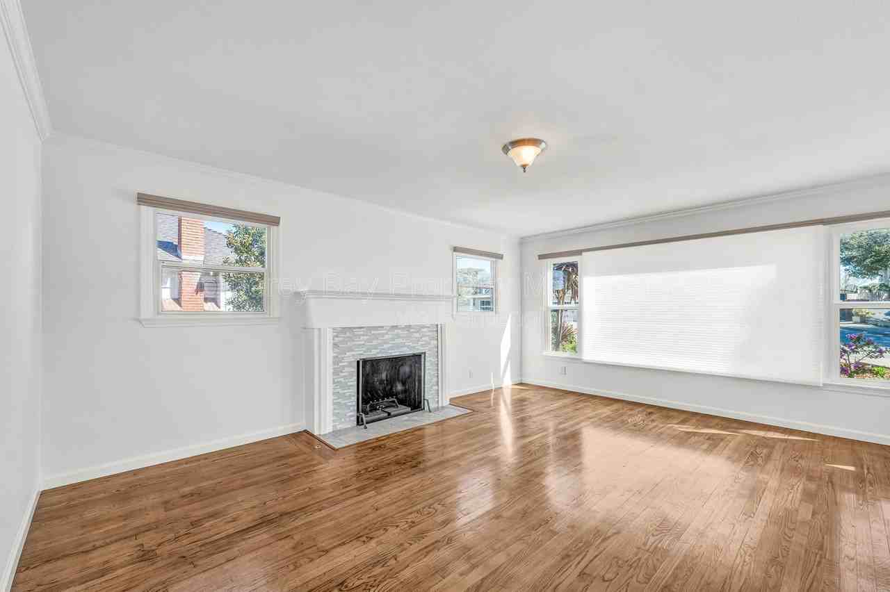 12 Lilac St - Photo 3 of 17