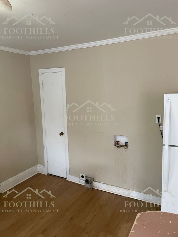 96 North St - Photo 4 of 9