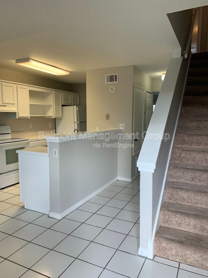 5533 Decatur St - Photo 2 of 12