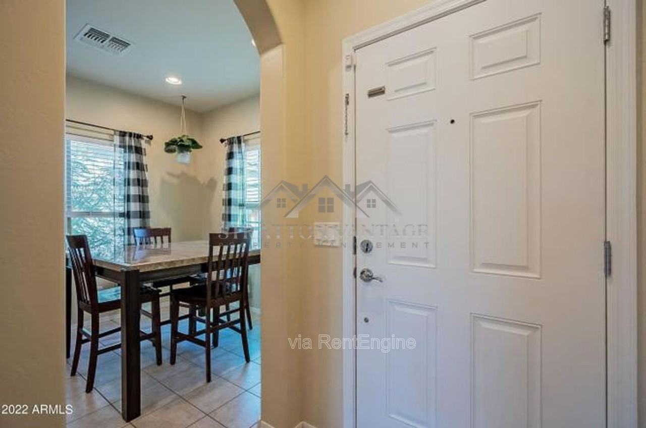 5614 W Montebello Way - Photo 4 of 22