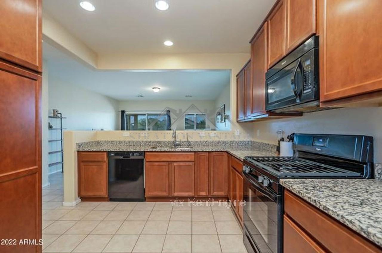 5614 W Montebello Way - Photo 7 of 22