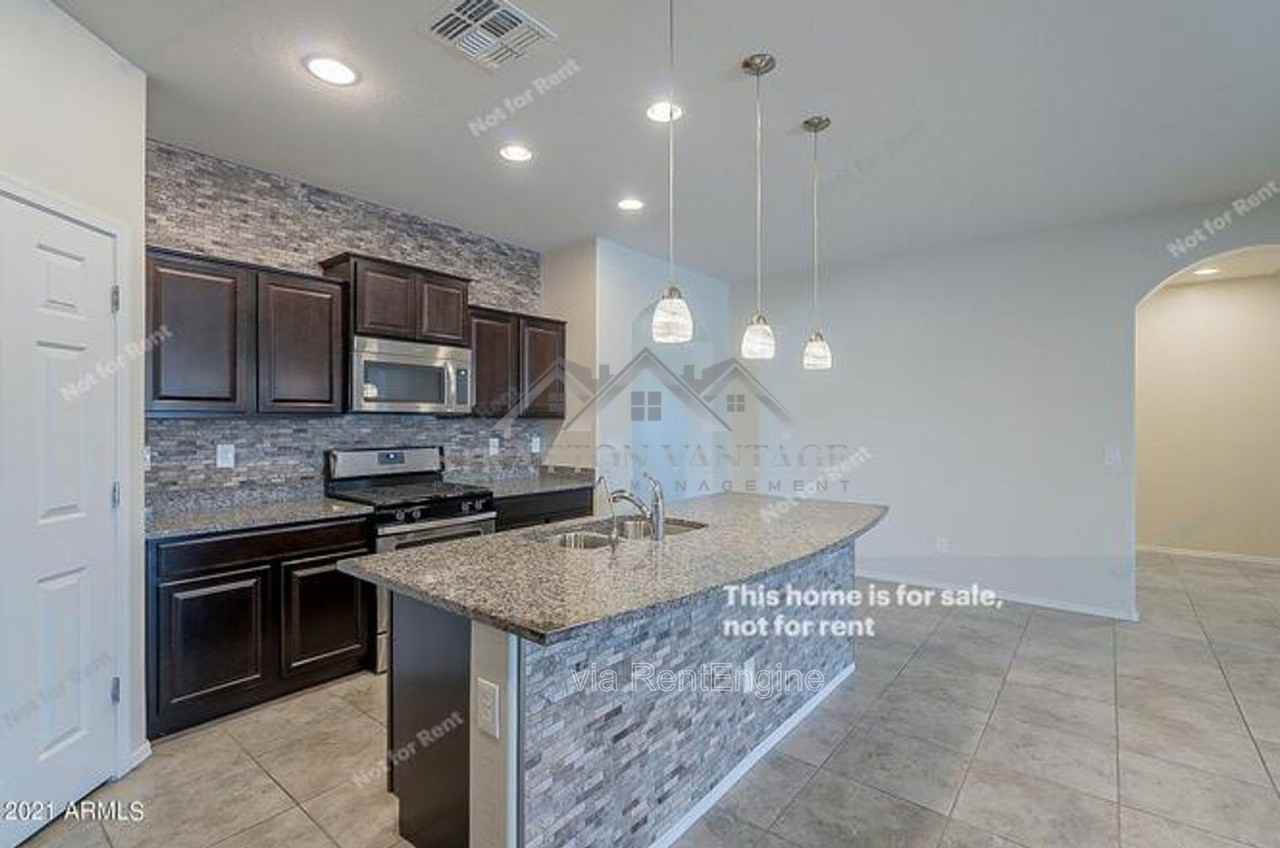 5629 W Montebello Way - Photo 4 of 12