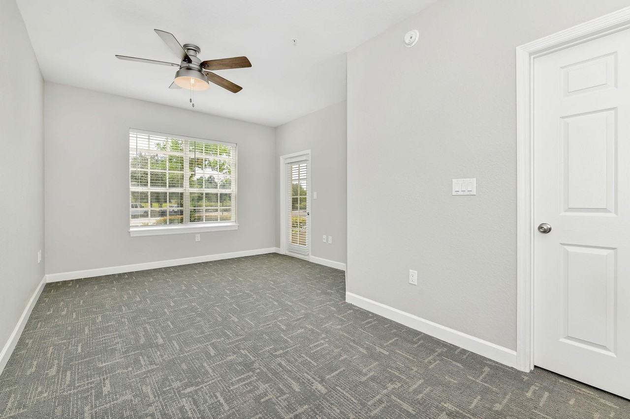 7503 Atlantis Way #H101 - Photo 5 of 50