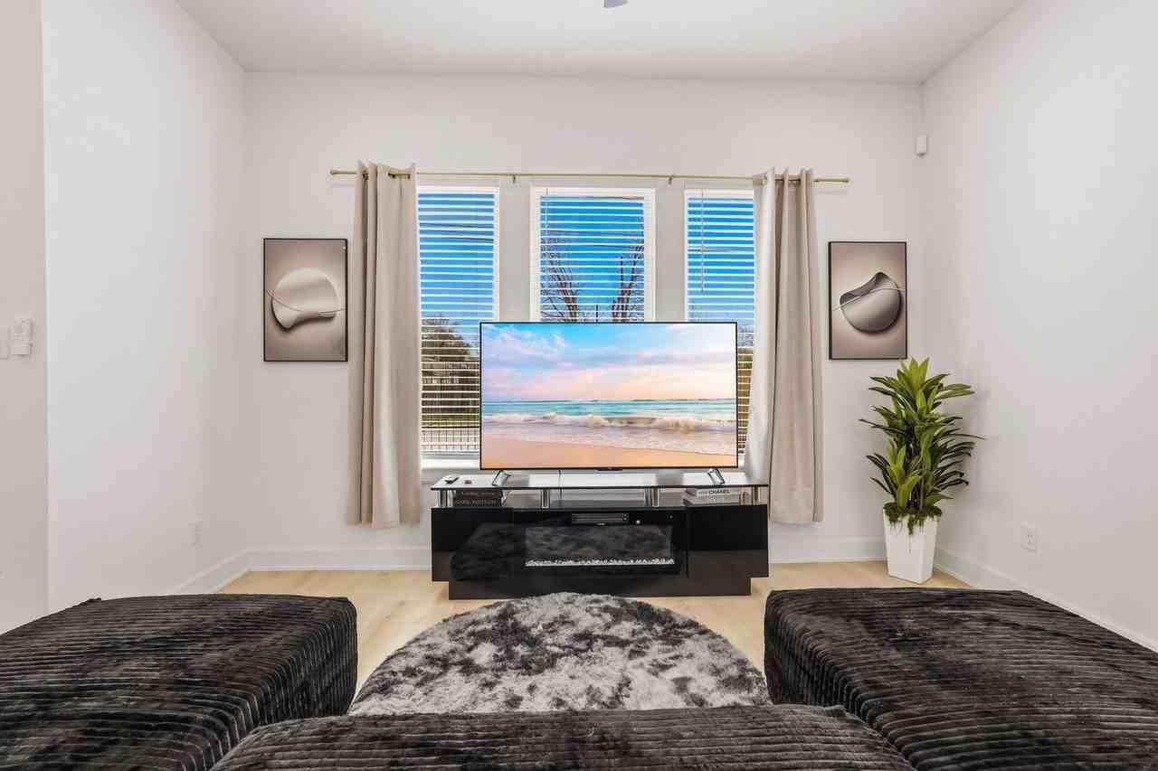 6528 Weston St #A - Photo 6 of 25