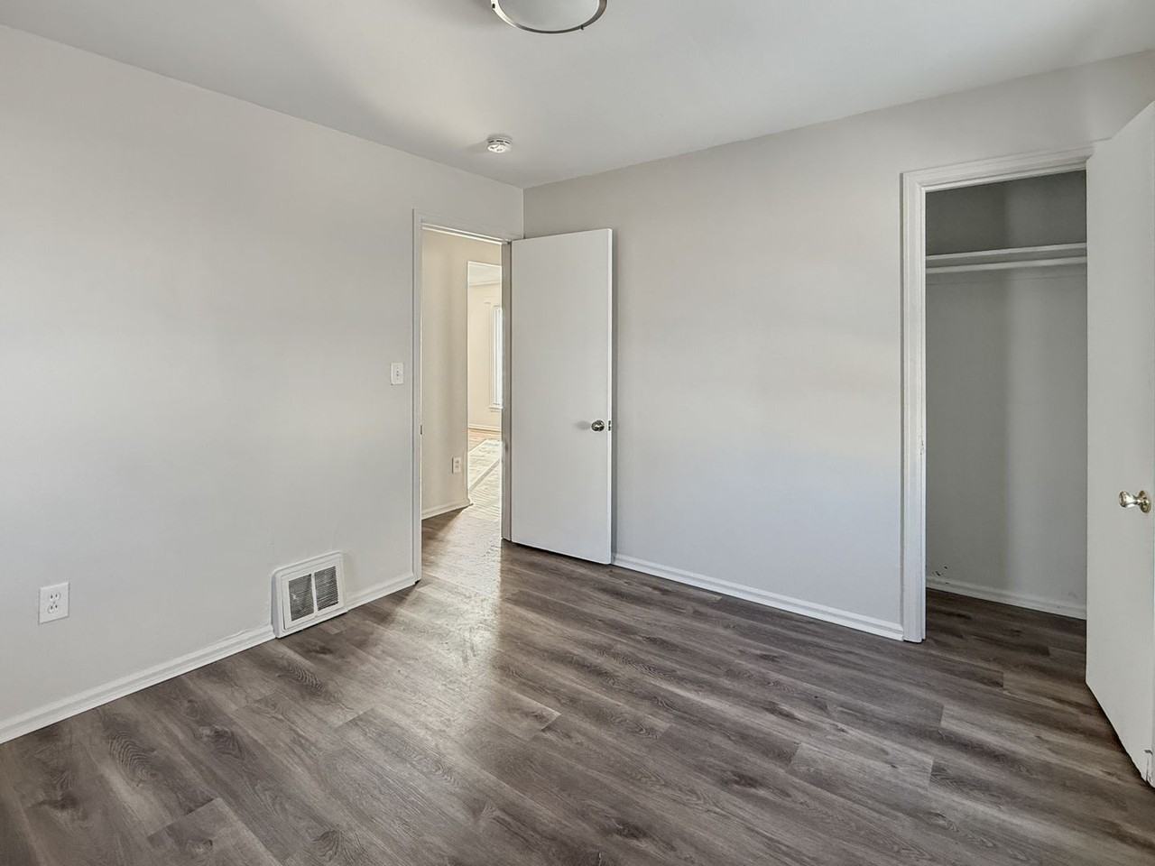 3322 Birchwood Ave Sw - Photo 5 of 9