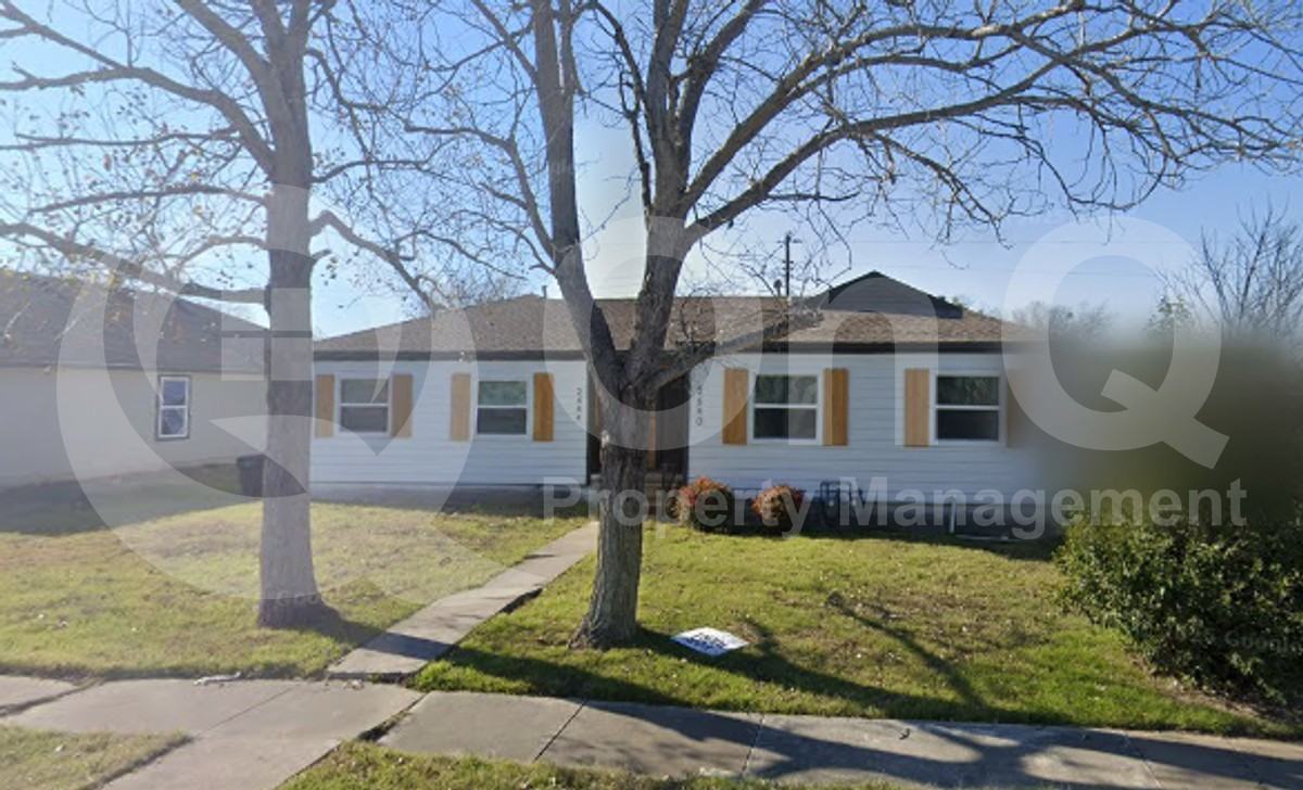 2640 Berryhill Dr - Photo 3 of 3