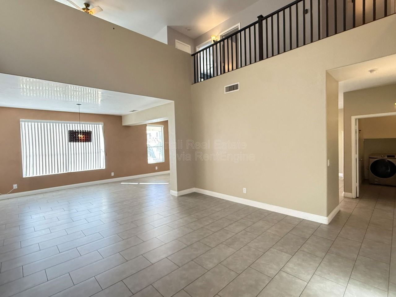 6425 W Desert Hollow Dr - Photo 3 of 29