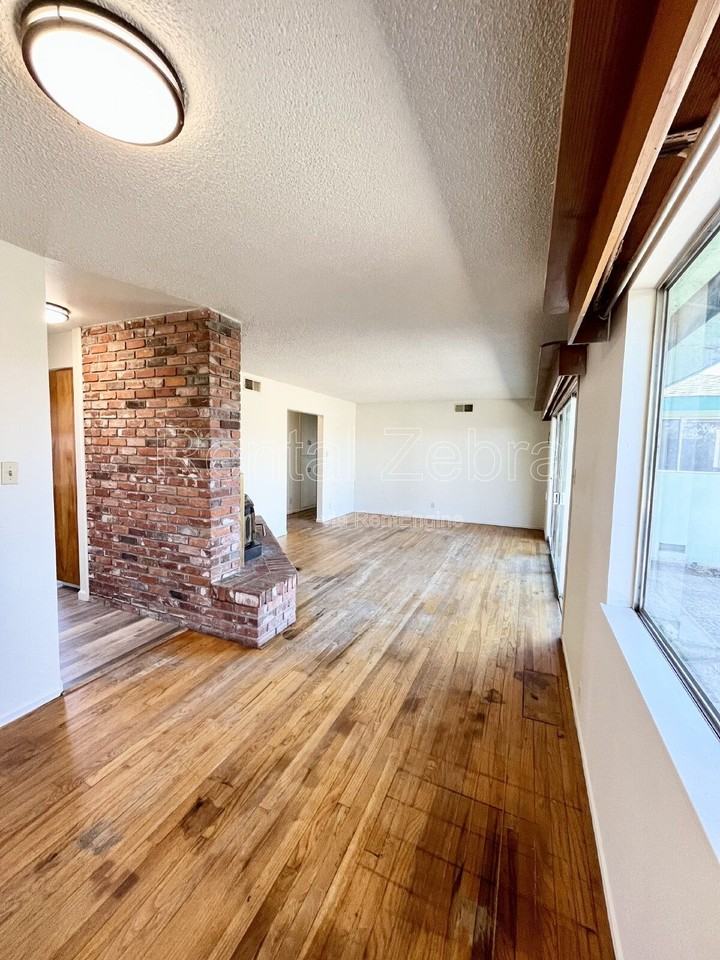 12640 Le Grand Rd - Photo 2 of 9