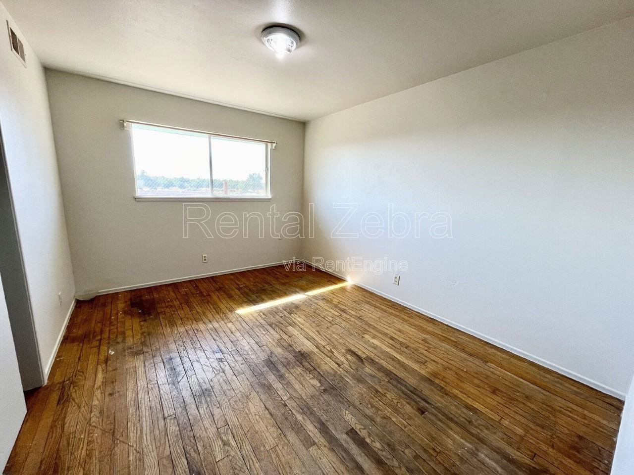 12640 Le Grand Rd - Photo 3 of 9