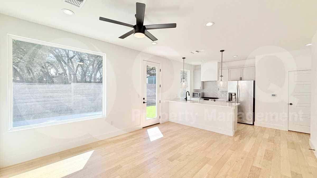 3417 Elija St #2 - Photo 5 of 17