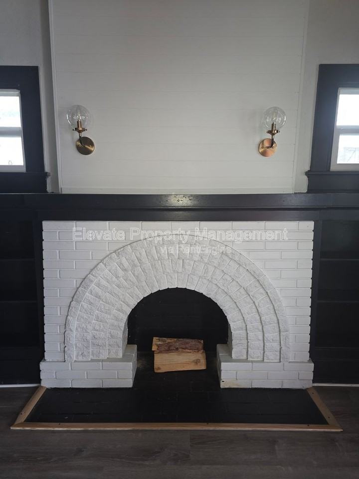 1625 Nw 33rd St - Photo 5 of 20