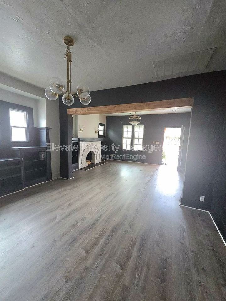 1625 Nw 33rd St - Photo 6 of 20