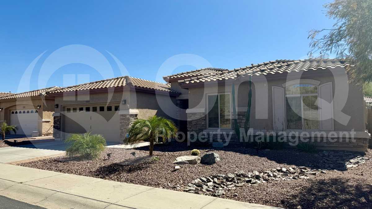 2327 W Piedmont Rd - Photo 2 of 23