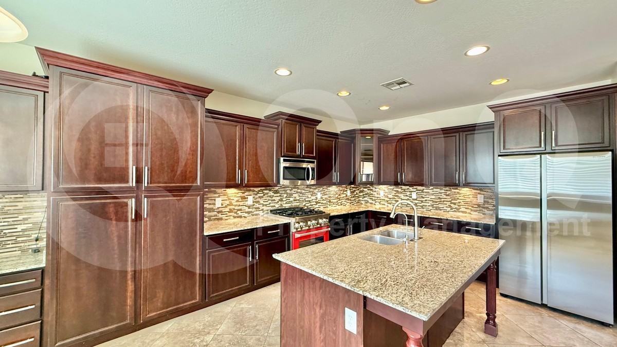 2327 W Piedmont Rd - Photo 3 of 23