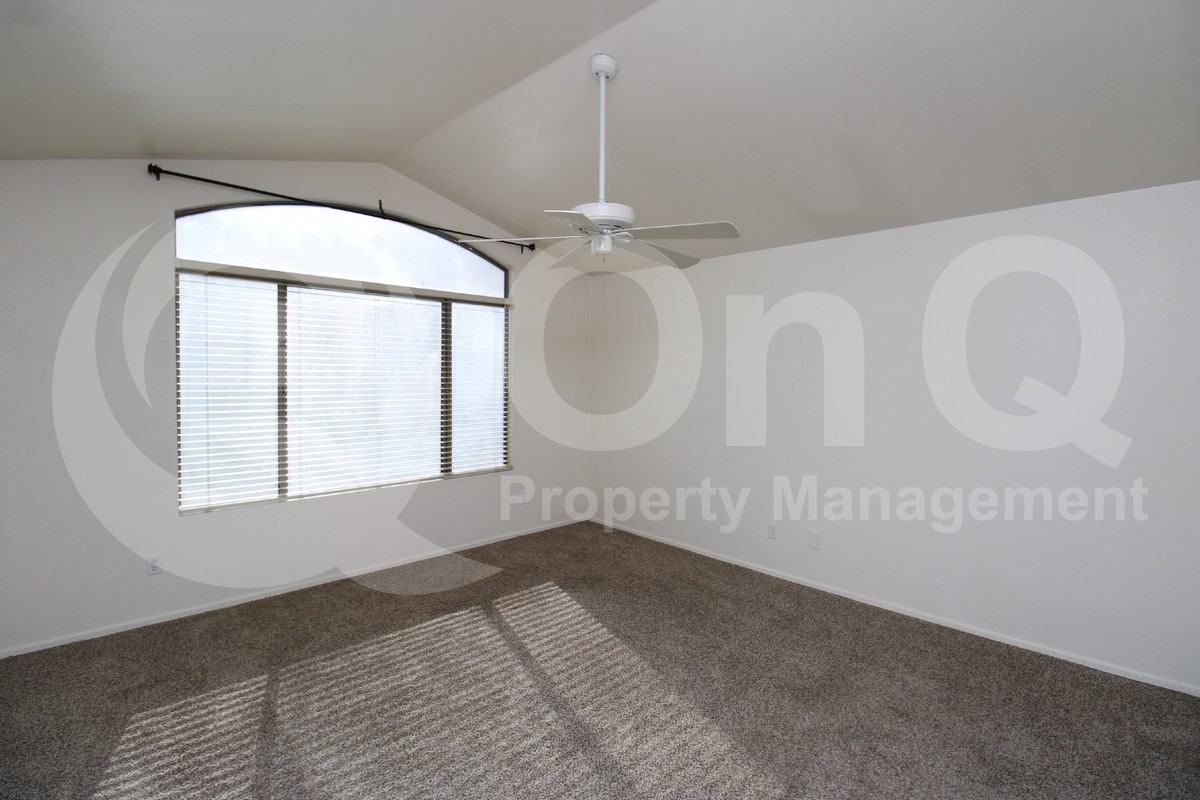 4759 E Lavender Ln - Photo 3 of 15