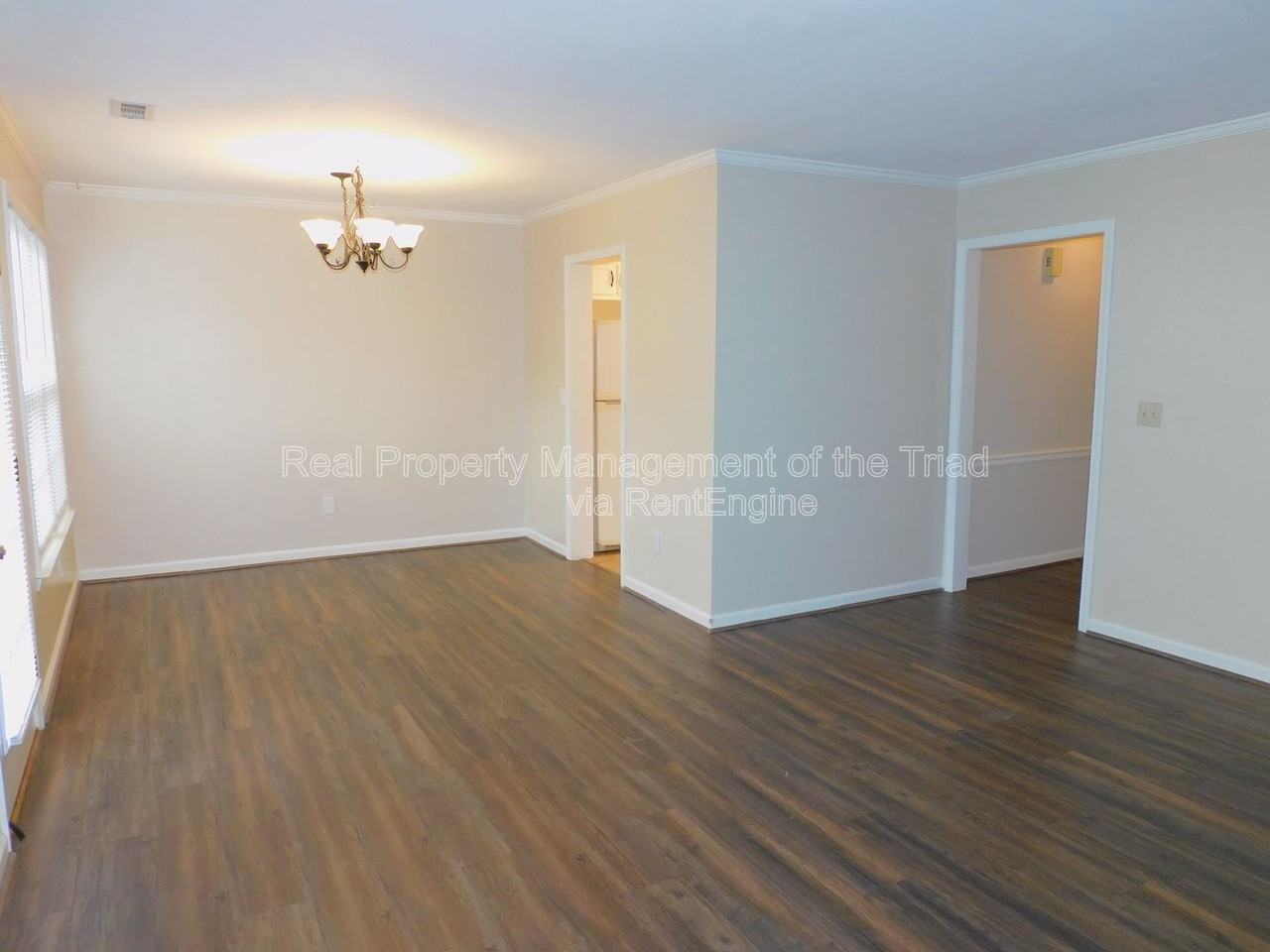 2828 Windy Xing - Photo 4 of 27