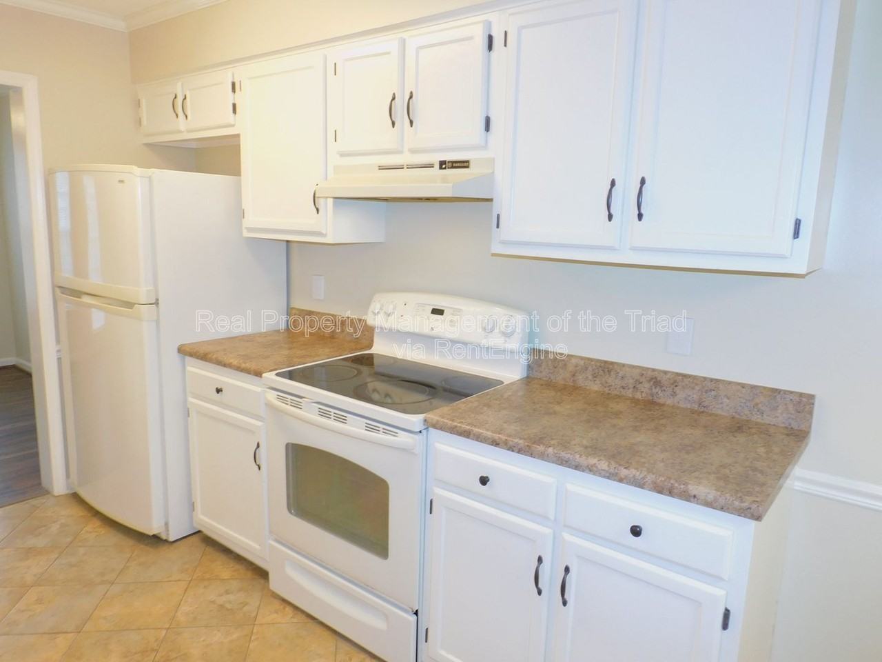 2828 Windy Xing - Photo 7 of 27