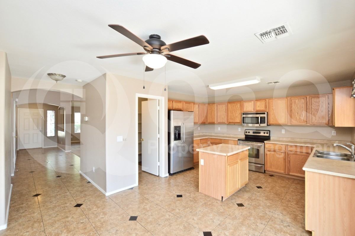 16185 W Shangri La Rd - Photo 3 of 28