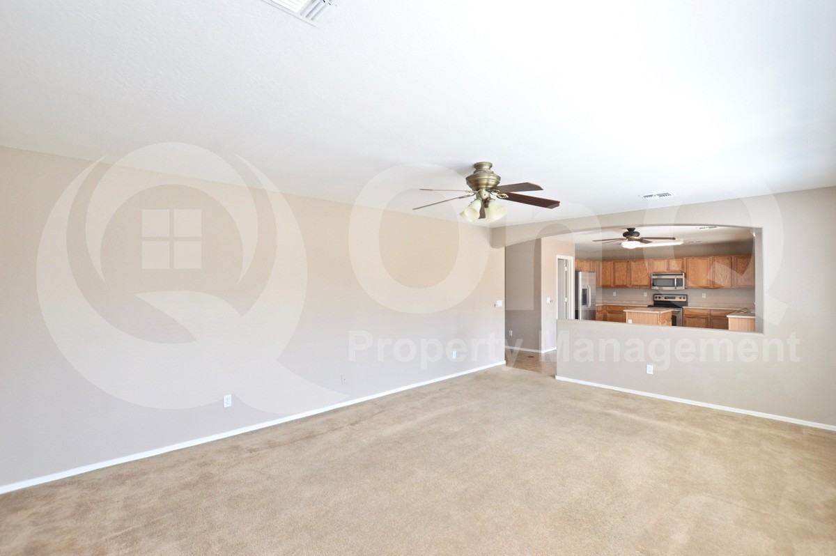 16185 W Shangri La Rd - Photo 7 of 28