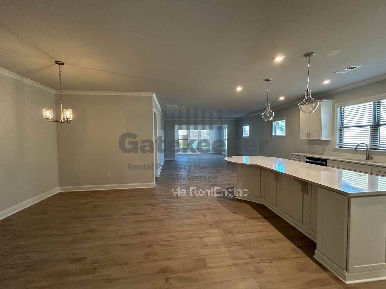 505 Colebrook Way - Photo 6 of 38