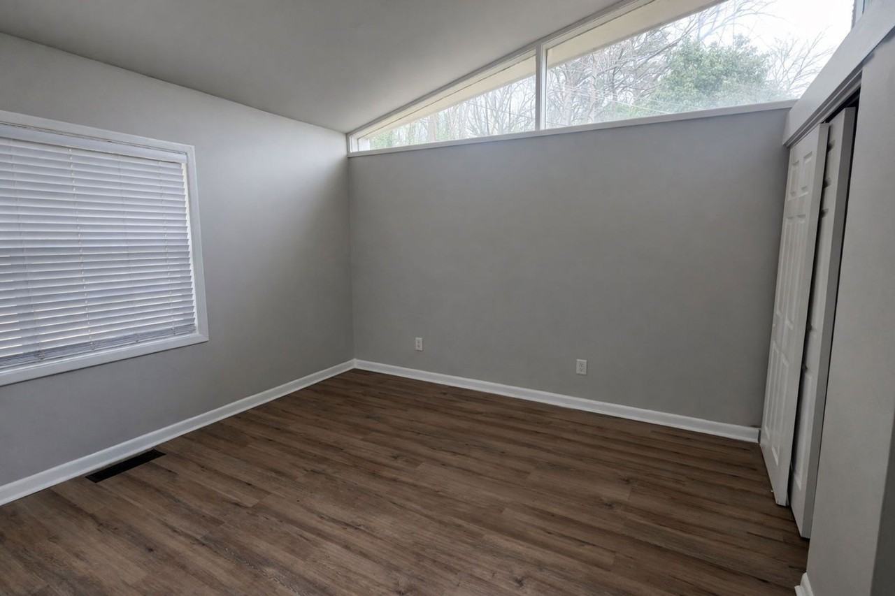 236 Ridgewood Ave #236 - Photo 5 of 23