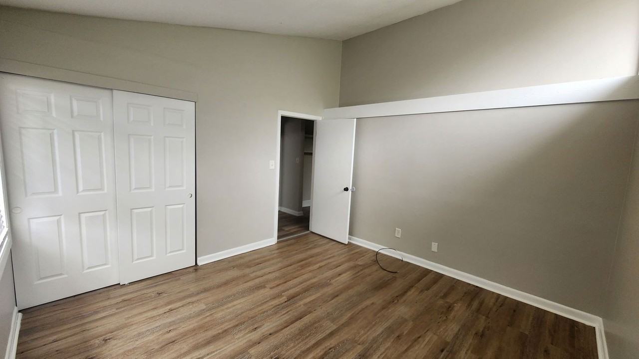 236 Ridgewood Ave #236 - Photo 6 of 23